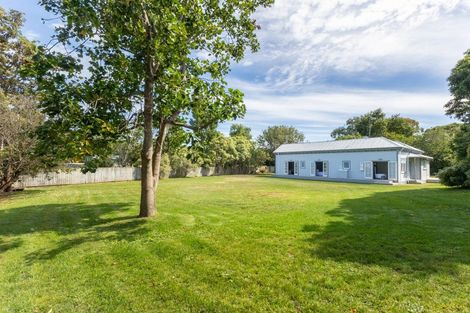 Photo of property in 43 Dale Road, Raumati South, Paraparaumu, 5032