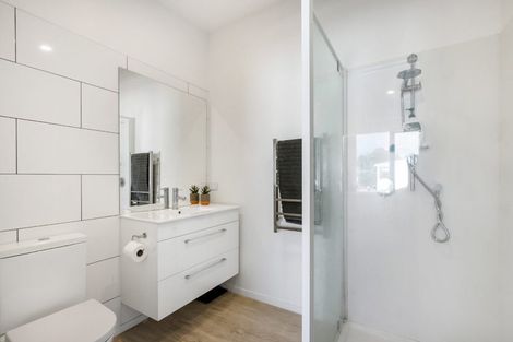 Photo of property in 7/60 Hepburn Road, Glendene, Auckland, 0602