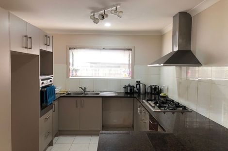 Photo of property in 21 Agapanthus Place, Flat Bush, Auckland, 2016