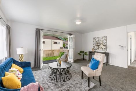 Photo of property in 2/5 Malaspina Place, Papatoetoe, Auckland, 2025