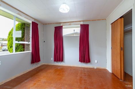 Photo of property in 35a Roband Crescent, Brown Owl, Upper Hutt, 5018