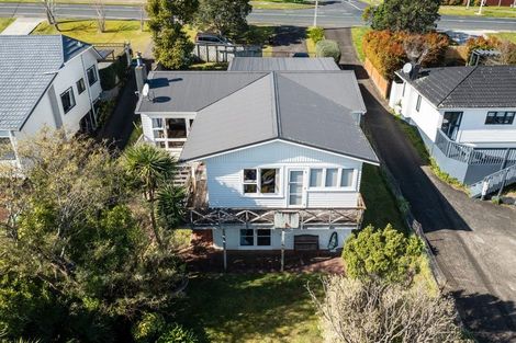 Photo of property in 192 Forrest Hill Road, Forrest Hill, Auckland, 0620