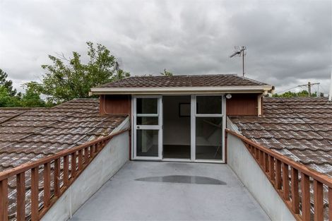 Photo of property in 24 Oxford Street, Lansdowne, Masterton, 5810