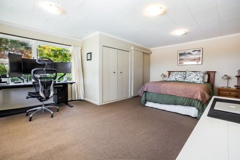 Photo of property in 18 Tui Crescent, Waikanae, 5036