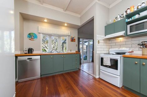 Photo of property in 7a Wattle Street, New Lynn, Auckland, 0600