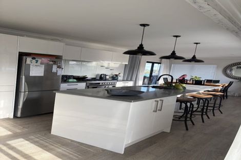 Photo of property in 105 Kaipara Portage Road, Riverhead, 0820