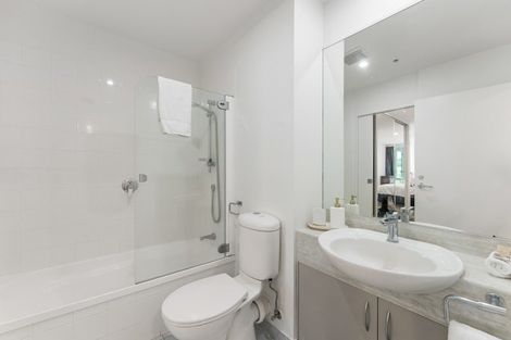 Photo of property in 16/12 Maunganui Road, Mount Maunganui, 3116