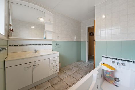 Photo of property in 5 Portia Street, Stratford, 4332