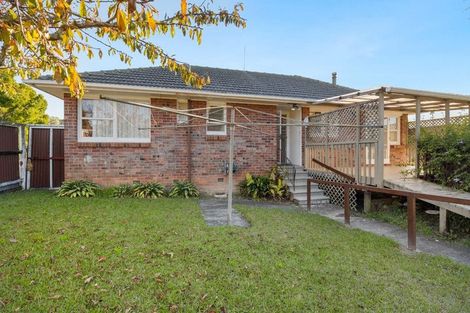 Photo of property in 84 Barrys Road, Glendene, Auckland, 0602