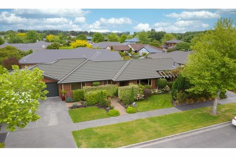 Photo of property in 14 Coolspring Way, Redwood, Christchurch, 8051