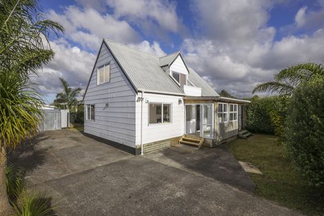 Photo of property in 364 Swanson Road, Ranui, Auckland, 0612