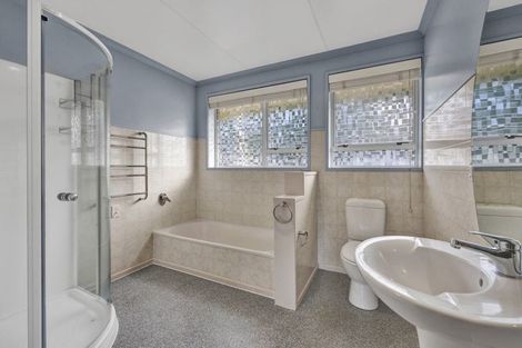 Photo of property in 17 Frankley Road, Westown, New Plymouth, 4310