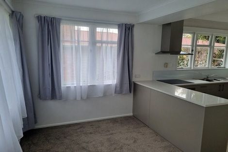 Photo of property in 3 Waters Place, New Lynn, Auckland, 0600