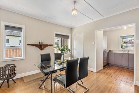 Photo of property in 15 Howden Street, Waiuku, 2123