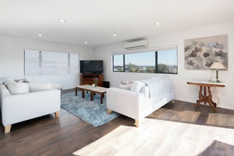 Photo of property in 1 Luana Way, Bucklands Beach, Auckland, 2014