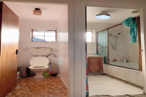 Photo of property in 1/9 Wairata Place, Te Atatu South, Auckland, 0610