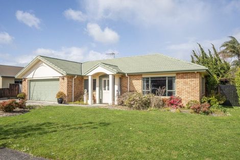 Photo of property in 49 Cairns Crescent, Rototuna, Hamilton, 3210