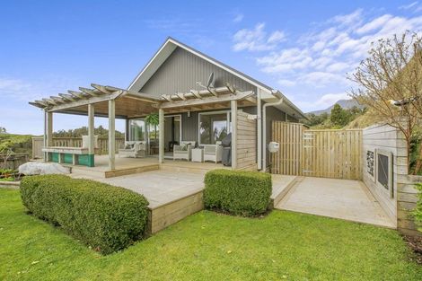 Photo of property in 828 Dover Road, Okato, New Plymouth, 4374