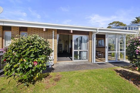 Photo of property in 20/1 Rimu Street, Strandon, New Plymouth, 4312