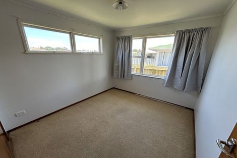 Photo of property in 21 Convair Crescent, Mangere, Auckland, 2022