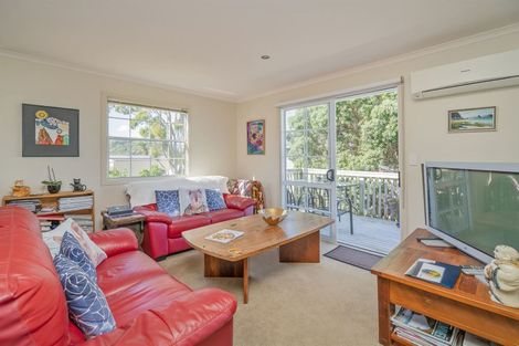 Photo of property in 5 Wells Place, Whitianga, 3510