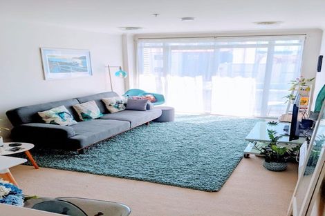 Photo of property in Monvie Apartments, 208/15 Holland Street, Te Aro, Wellington, 6011