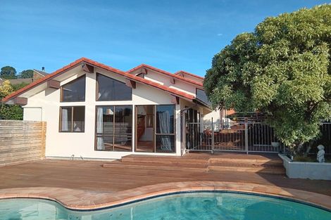 Photo of property in 6 Brigid Place, Mount Pleasant, Christchurch, 8081