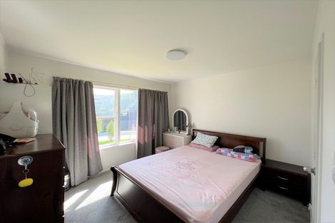 Photo of property in 21d Wells Road, Bucklands Beach, Auckland, 2012