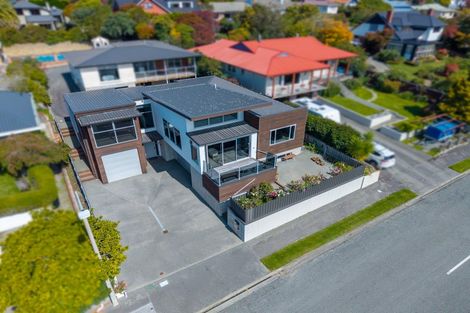 Photo of property in 174 Douglas Street, Highfield, Timaru, 7910