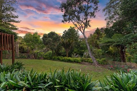 Photo of property in 13 Sandford Street, Campbells Bay, Auckland, 0630