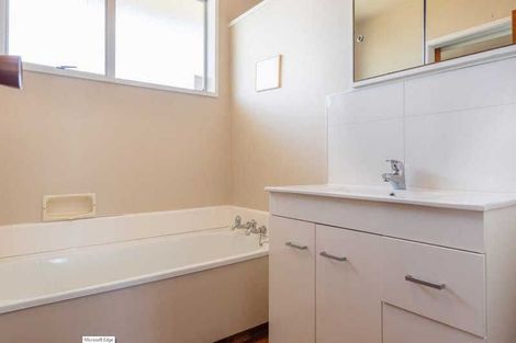 Photo of property in 11 O'halloran Drive, Halswell, Christchurch, 8025