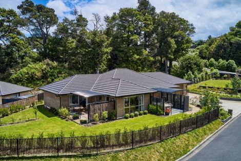Photo of property in 2 Lila Gillies Lane, Riverstone Terraces, Upper Hutt, 5018