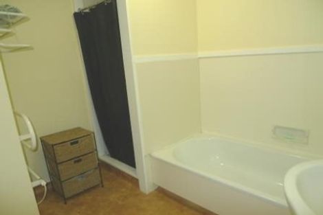 Photo of property in 4a Sarah Way, Crofton Downs, Wellington, 6035