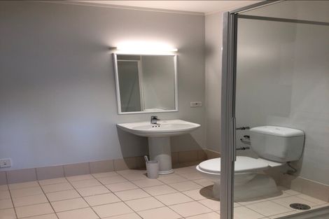 Photo of property in 25b/30 Westward Ho, Glen Eden, Auckland, 0602