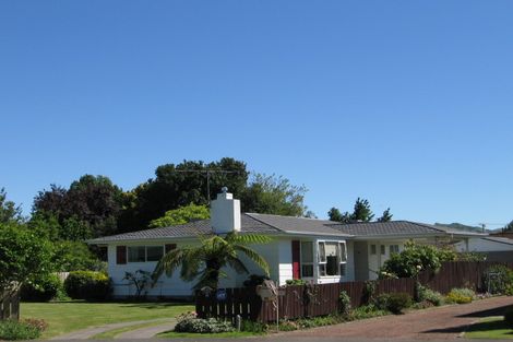 Photo of property in 9 Clifton Place, Riverdale, Gisborne, 4010