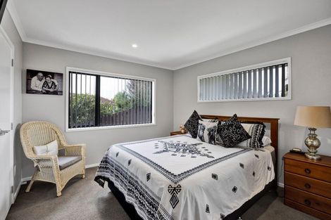 Photo of property in 21 Elizabeth Grove, Stratford, 4332