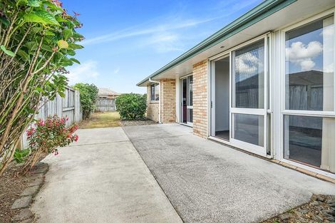 Photo of property in 17 Farnham Close, Rototuna North, Hamilton, 3210