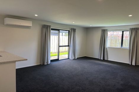 Photo of property in 12 Applegrove Crescent, Belfast, Christchurch, 8051