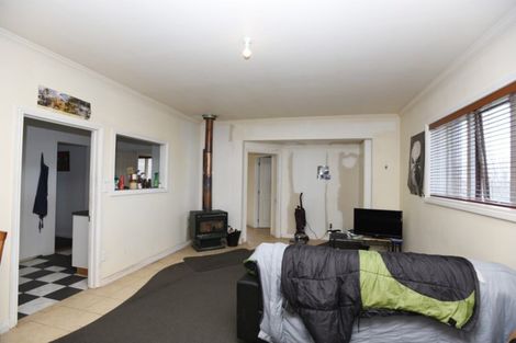 Photo of property in 11 John Street, Strathern, Invercargill, 9812