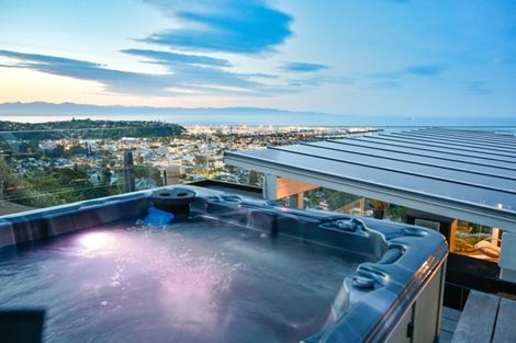 Photo of property in 8 City Heights, Maitai, Nelson, 7010