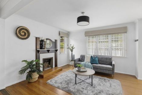 Photo of property in 5 Kopara Grove, Stokes Valley, Lower Hutt, 5019