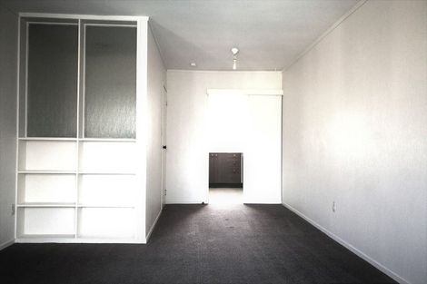 Photo of property in 2/320 Pakuranga Road, Pakuranga Heights, Auckland, 2010