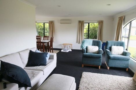 Photo of property in 32 Fendalton Drive, Rototuna, Hamilton, 3210