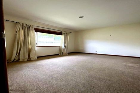 Photo of property in 1/16 Glanworth Place, Dannemora, Auckland, 2016