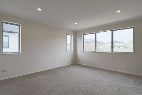 Photo of property in 16 Hikuawa Road, Flat Bush, Auckland, 2019