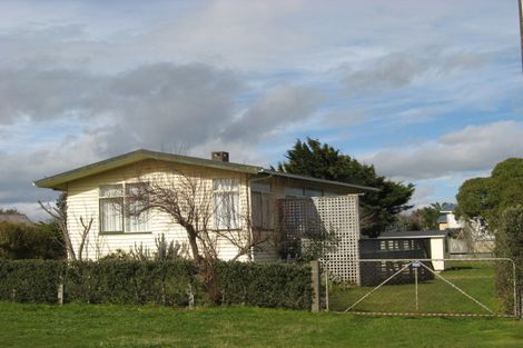 Photo of property in 685 Waikawa Beach Road, Waikawa Beach, Manakau, 5573