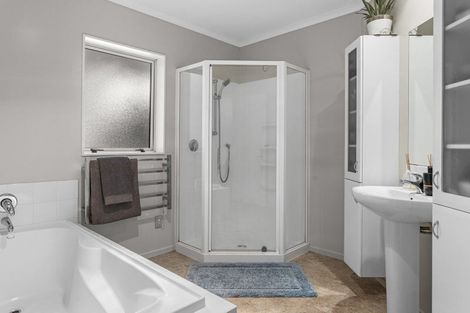 Photo of property in 2 Willowside Place, Amberley, 7410