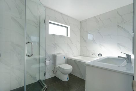 Photo of property in 112a Longford Park Drive, Takanini, 2112