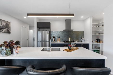 Photo of property in 5 Ruru Lane, Hurworth, New Plymouth, 4310