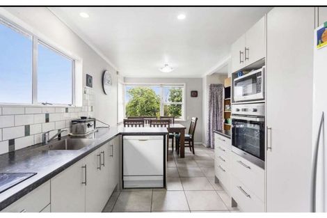 Photo of property in 26 Roseanne Road, Manurewa, Auckland, 2102